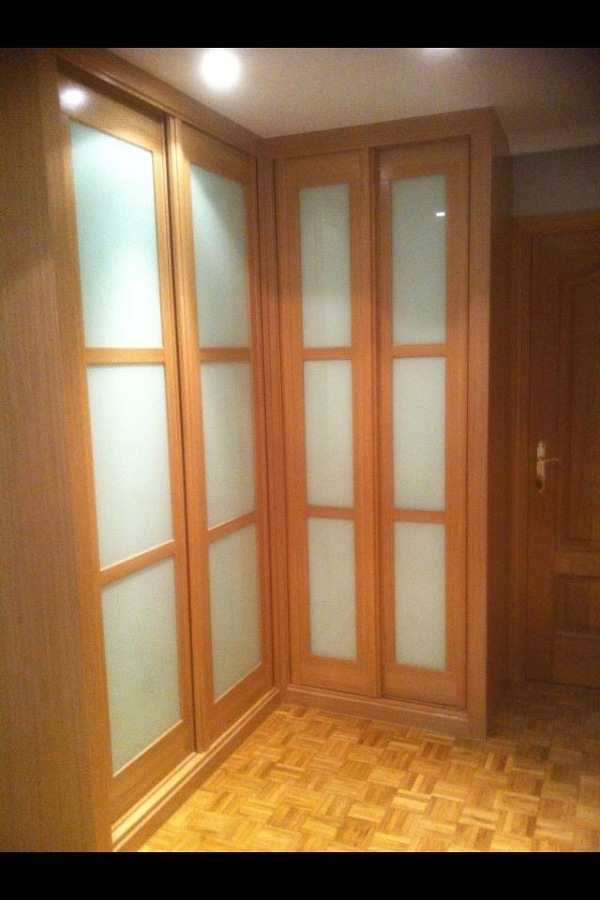 Frente oriental barnizado