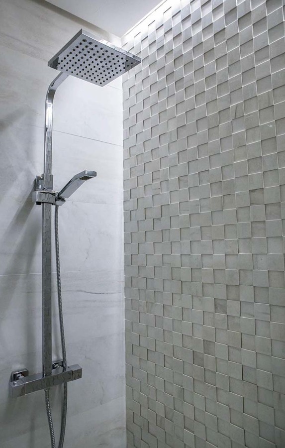 BAÑO MOSAICO RODANO