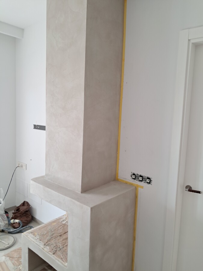 proceso de microcemento en chimenea