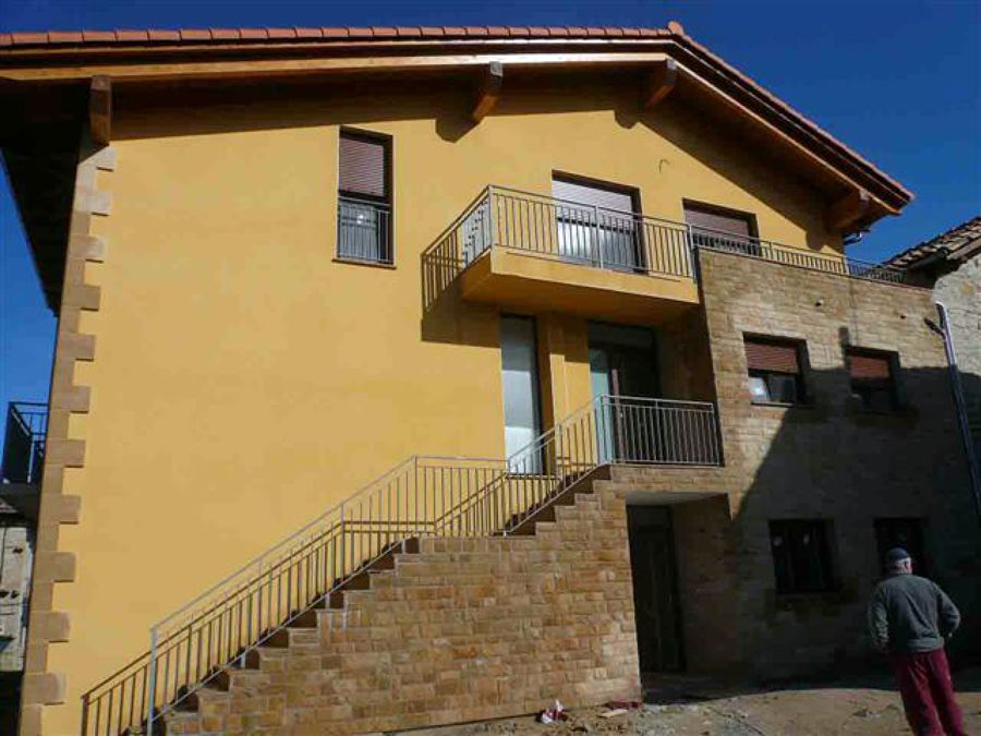 2 VIVIENDAS EN LABIANO