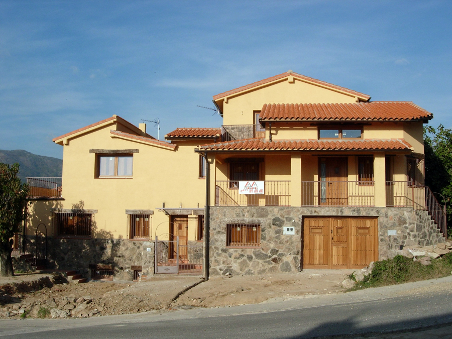 2 VIVIENDAS UNIFAMILIARES ADOSADAS