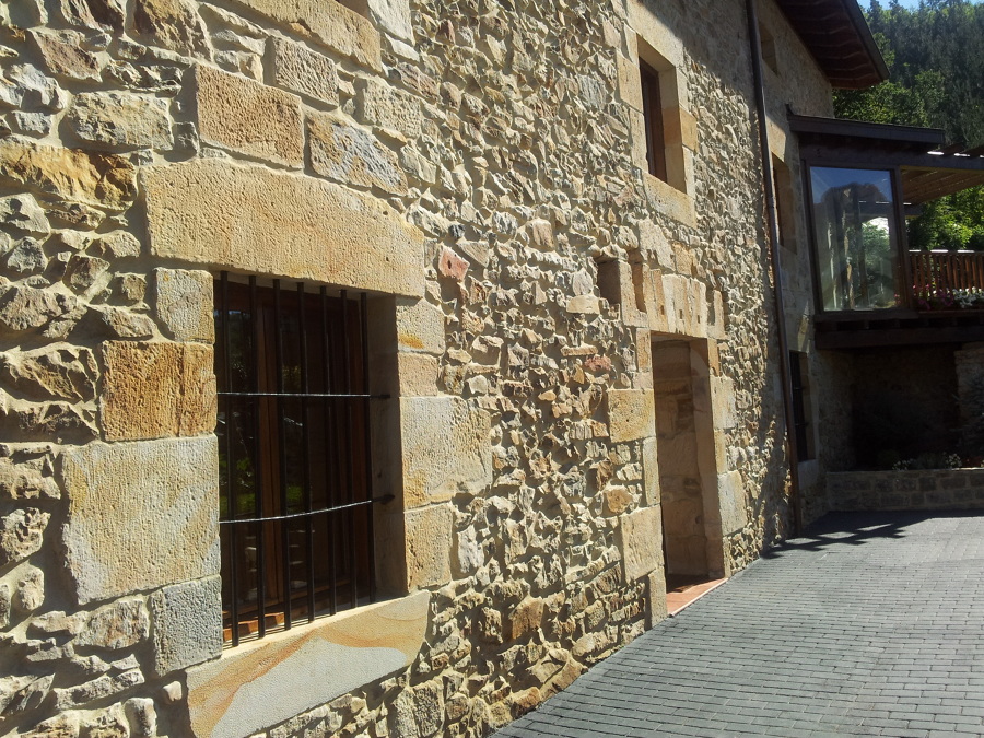 REFORMA VIVIENDA EN ELORRIO