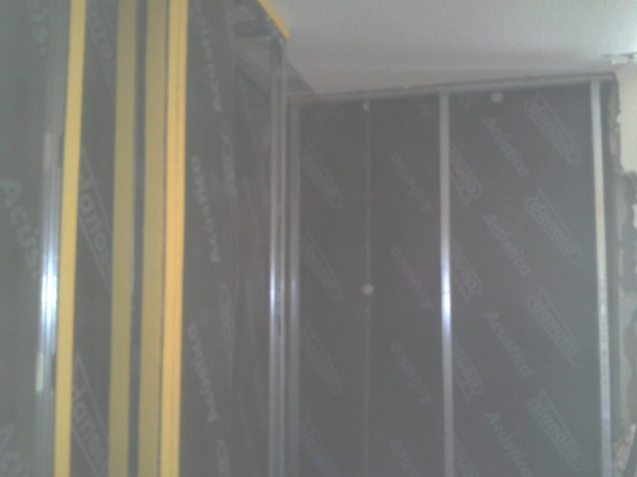 Aislamiento acústico medianera e insuflado, piso en Cuatro Caminos, Madrid