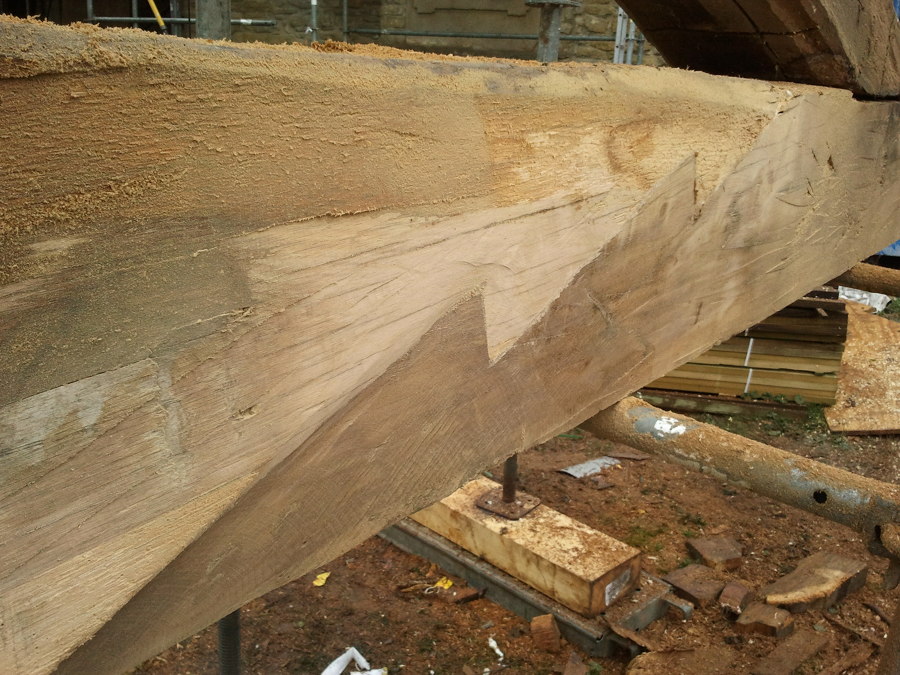 Rehabilitación Iglesia de Oreitia, Alava. Detalle reparación cercha de cubierta.