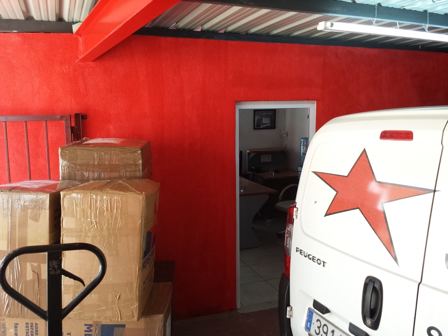 ALMACEN Y PUNTO DE CARGA FURGONETILLAS