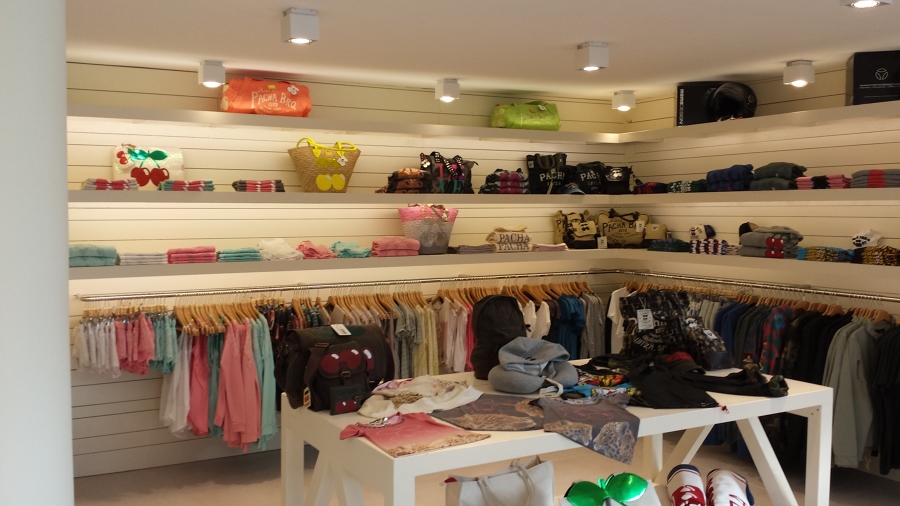 DECORACIÓN MADERA TIENDA