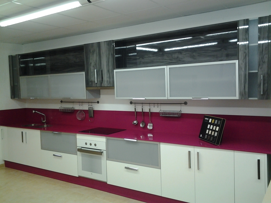 Muebles de cocina en postformado