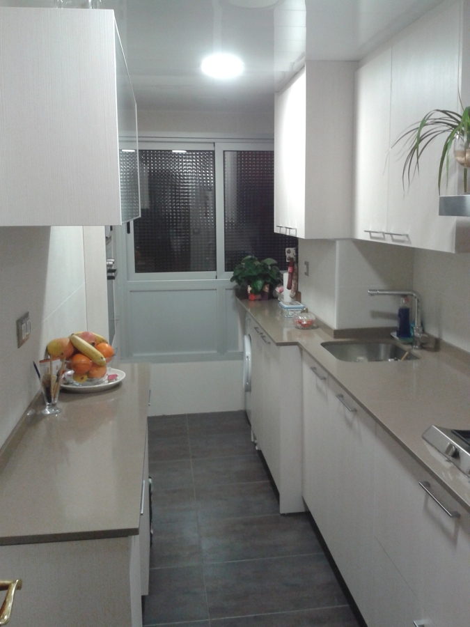 Reforma de cocina con lavadero integrado