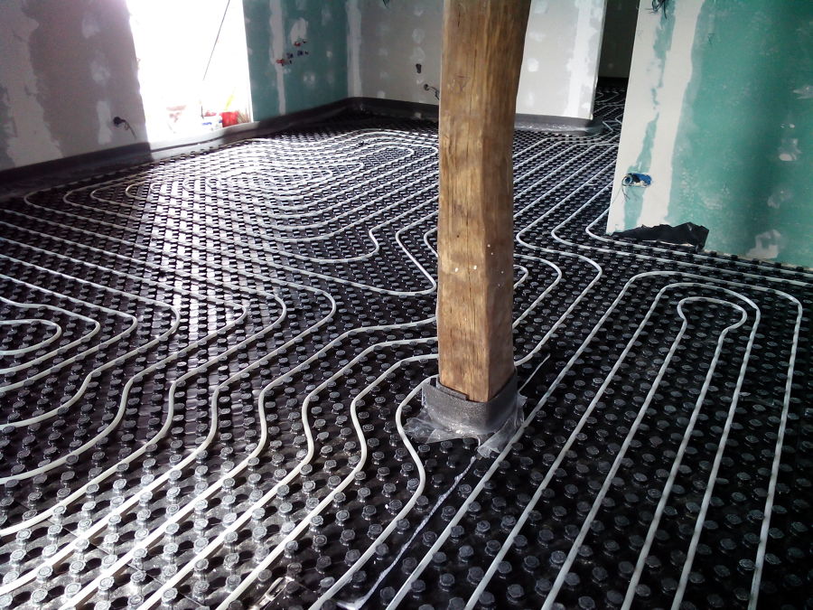 Suelo radiante con aerotermia en caserío Dima