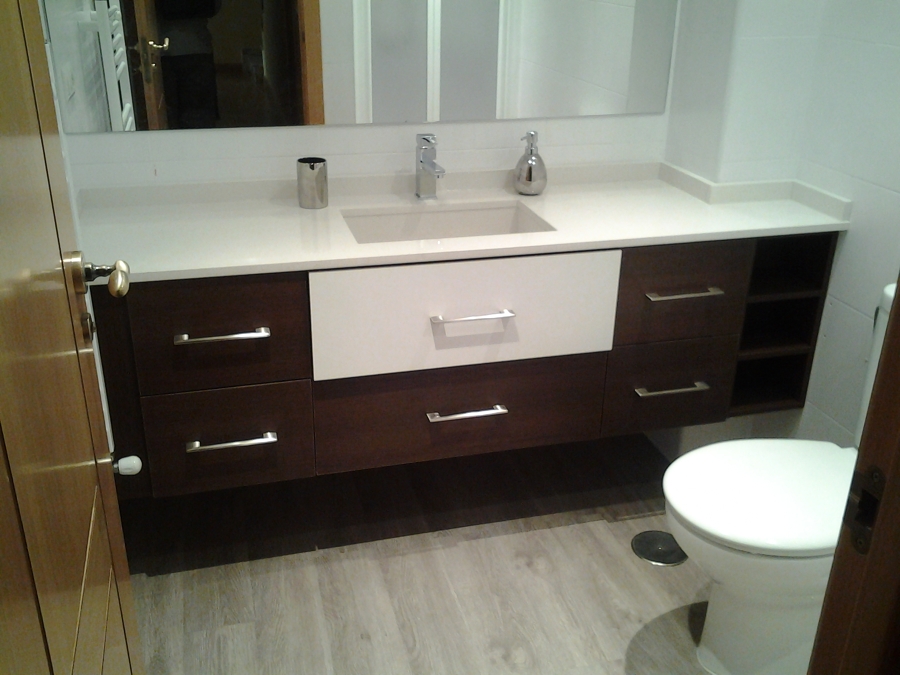 Mueble de baño  color wenge-blanco