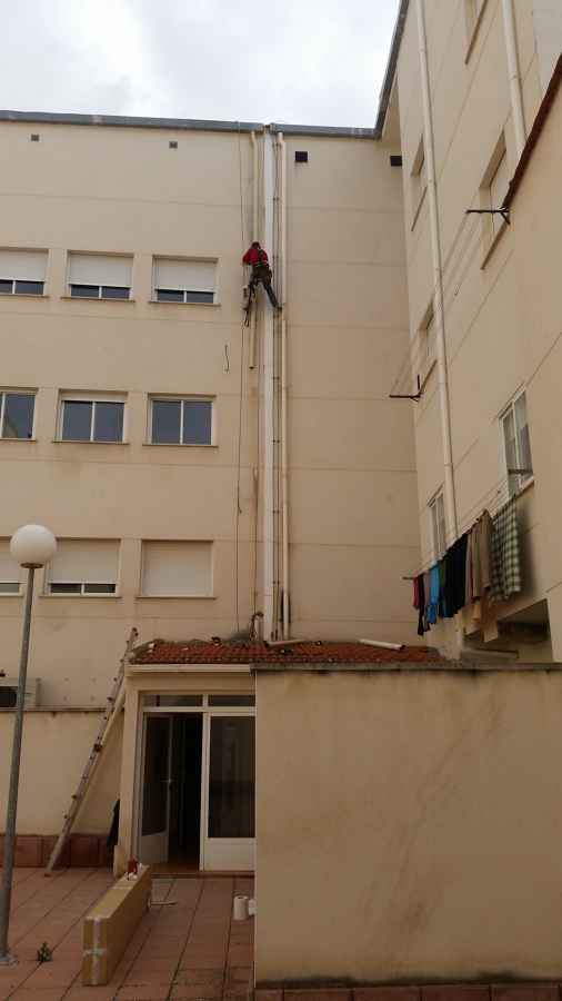 subtitucion de bajante con trabajos verticales