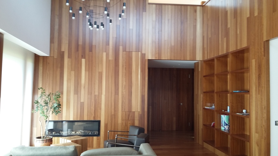 Carpinteria de madera en salon