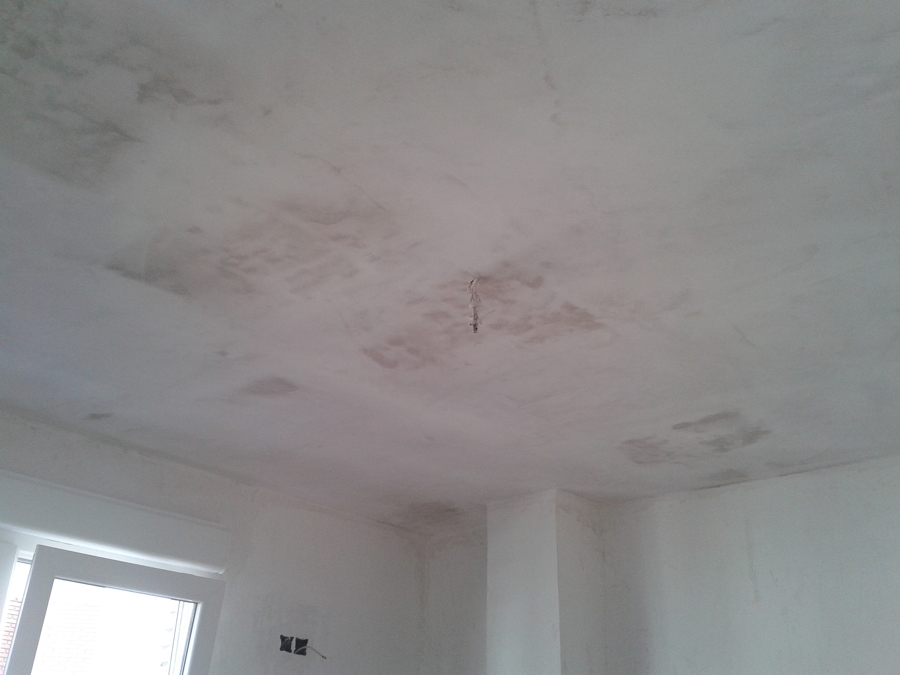 Raseo de Techos con Yeso.