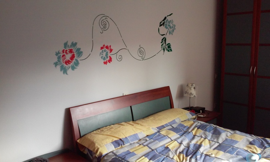 mural decorativo en habitación principal 