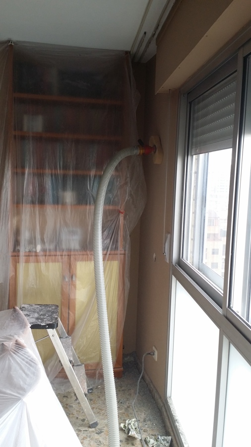 Ejecución de aislamiento térmico y acustico