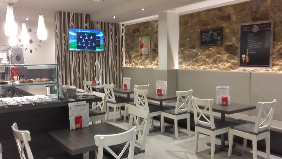 Construcción local comercial-cafeteria