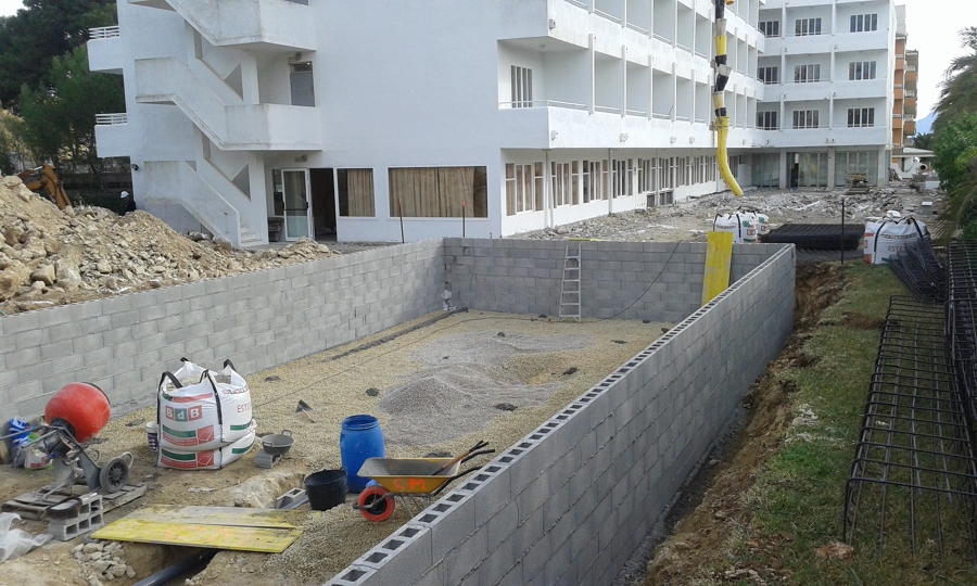 construcción piscina
