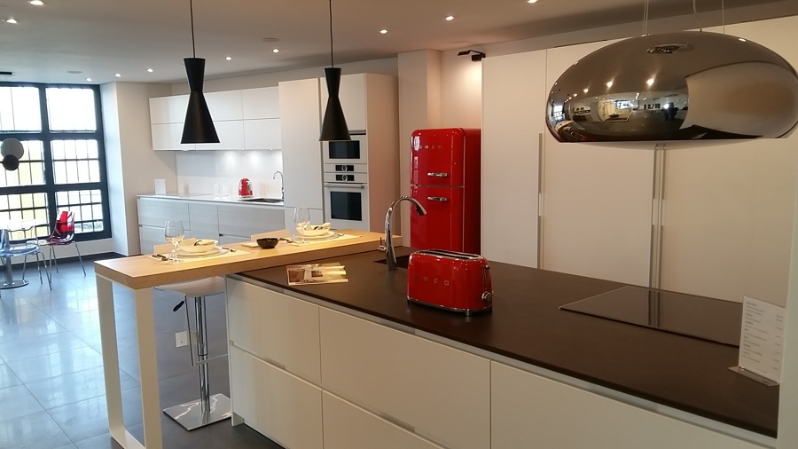 Cocina Santos en isla.