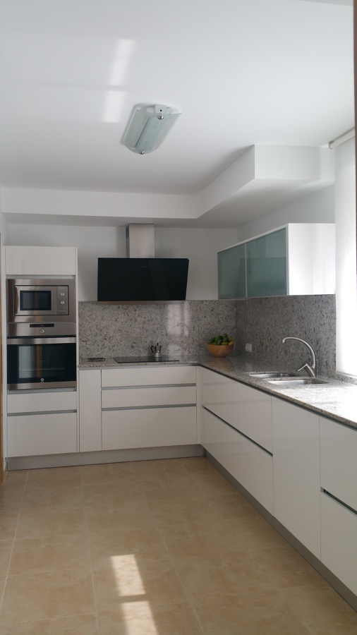 Cocina con tiradores GOLA 