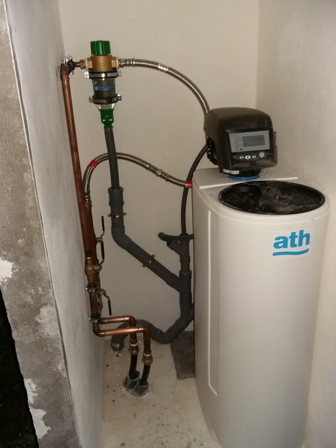 DESCALCIFICADOR VOLUMETRICO + FILTRO DE PARTICULAS SEMIAUTOMATICO