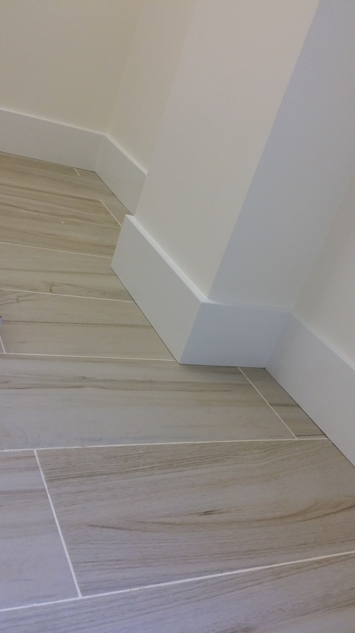 Rodapié lacado blanco 15 cm.