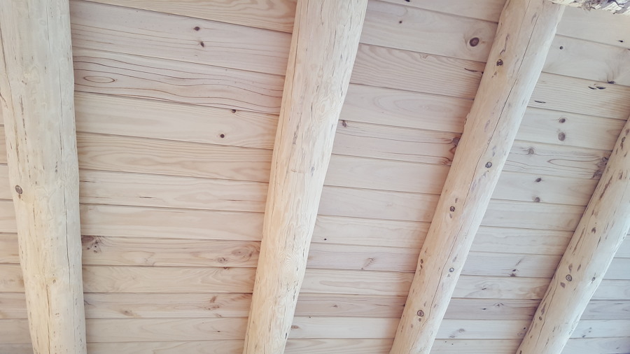 Techo de madera imitación antigua