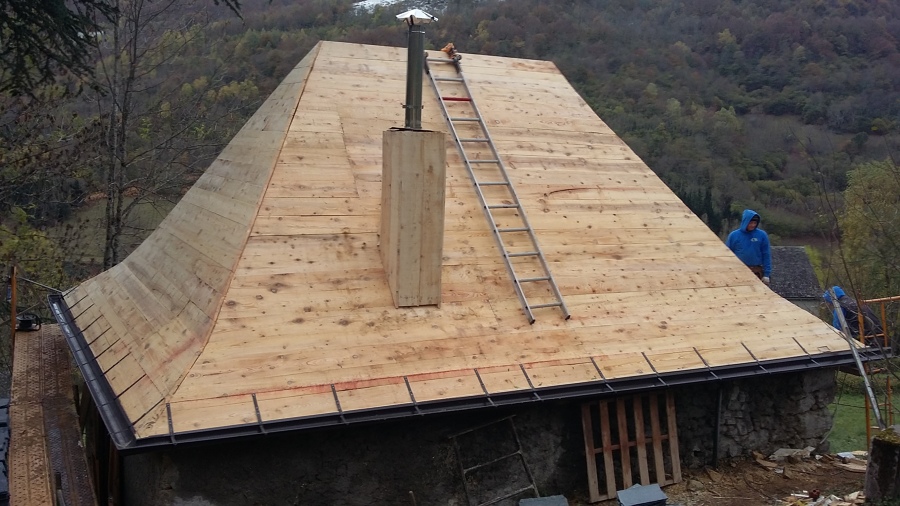 RECUBRIMIENTO MADERA EXTERIOR