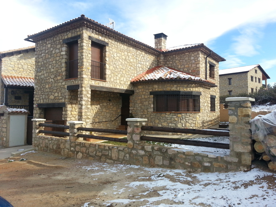 VIVIENDA EN BRONCHALES