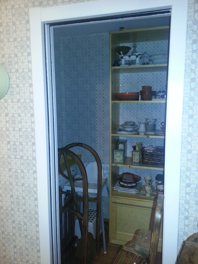 papel pintado despensa cocina