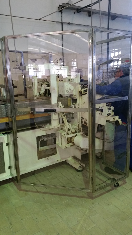 Cabinados para maquinas conserveras en inox y policarbonato