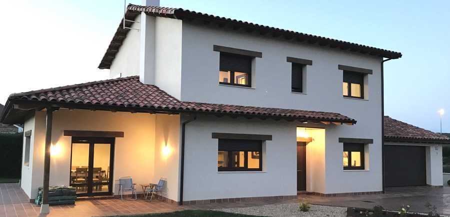 VIVIENDA EN LORENZANA