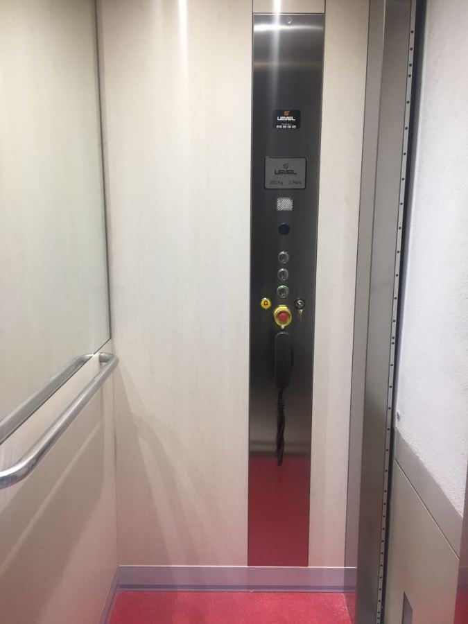 CABINA ASCENSOR UNIFAMILIAR