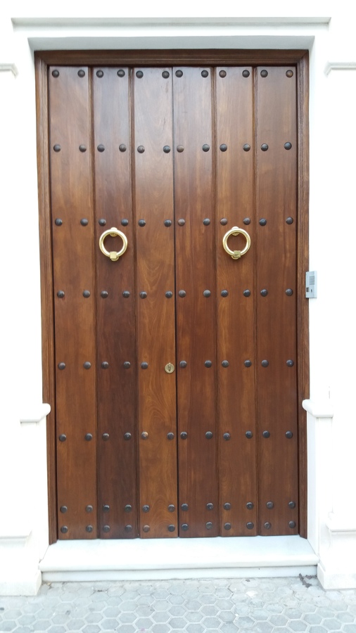 Restauración de puerta de entrada