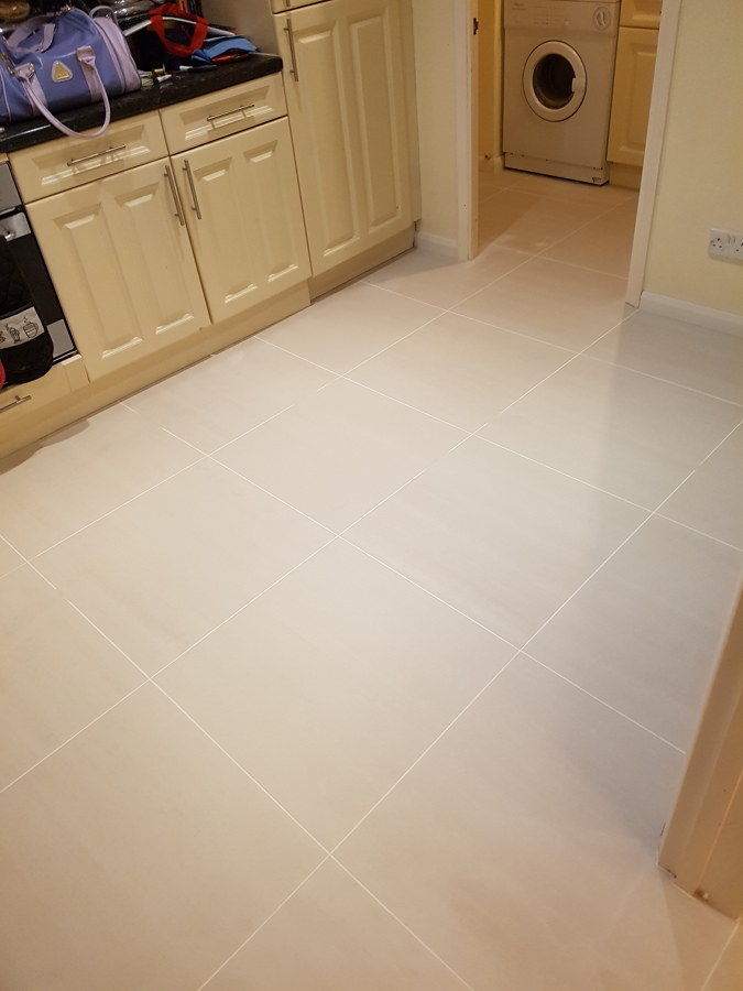 Kitchen floor tiling