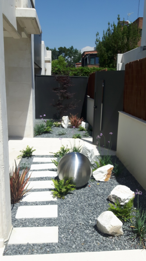 Acceso vivienda unifamiliar