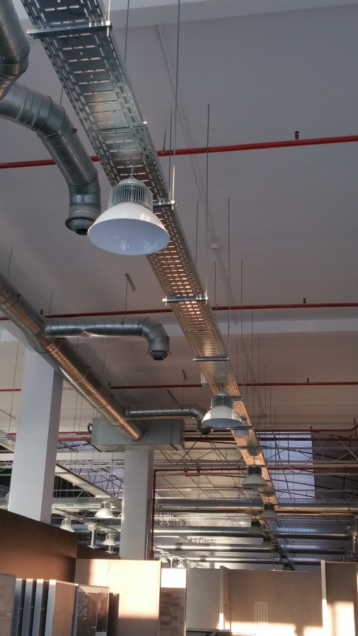 ILUMINQCION NAVE AZULEJOS PEÑA