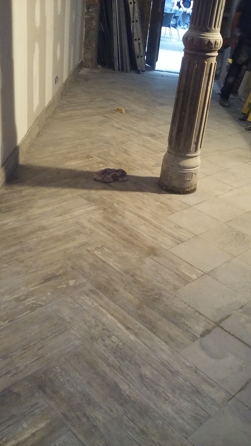 SUELO RUSTICO MODERNO