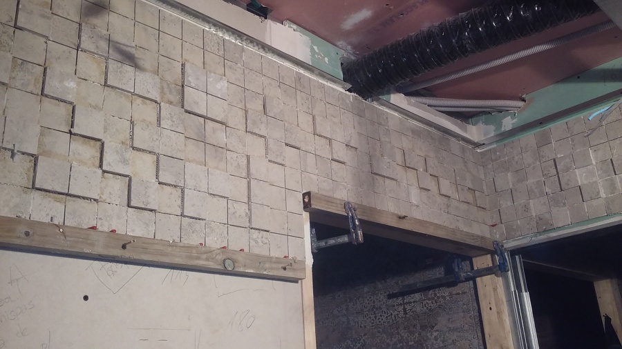 PAREDES DE RELIEVE DE BAÑOS