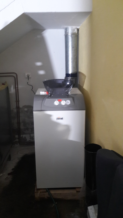 Instalacion caldera de gasoil Ferroli.