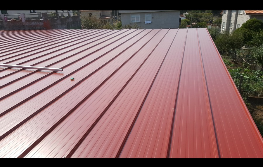 Tejado chapa sandwich.