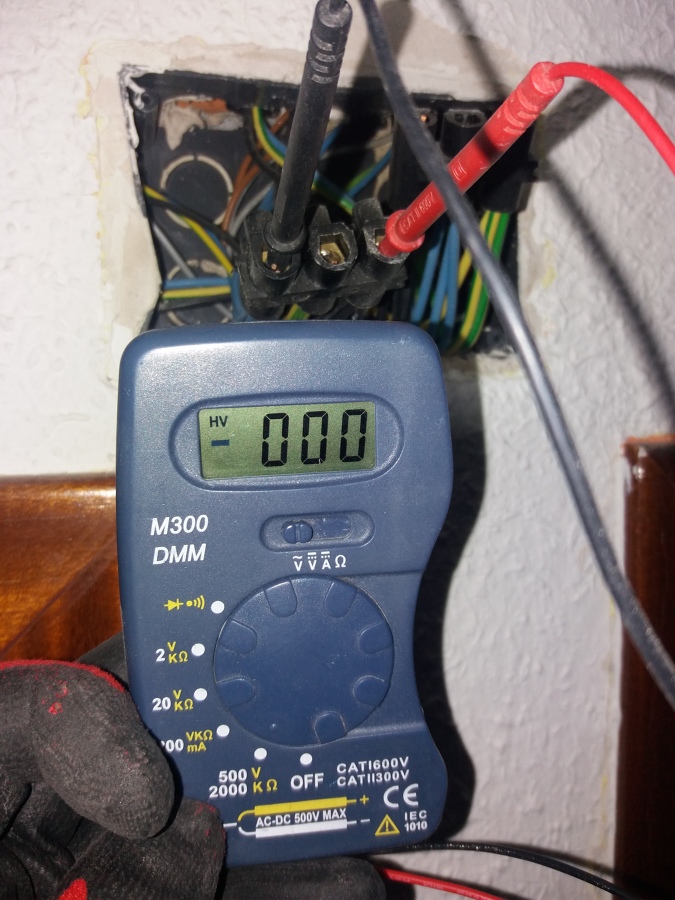 Averiguado avería alumbrado