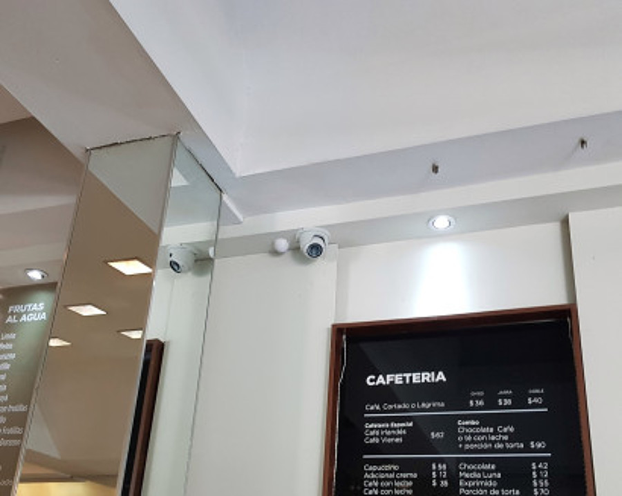 Otra cámara en cadena de Heladerías.