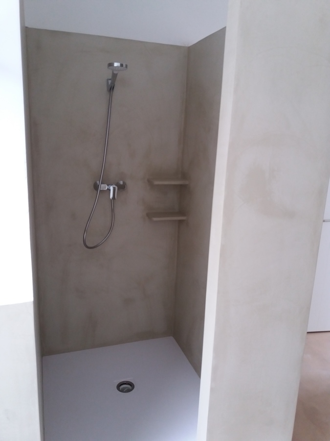 Ducha microcemento con lejas