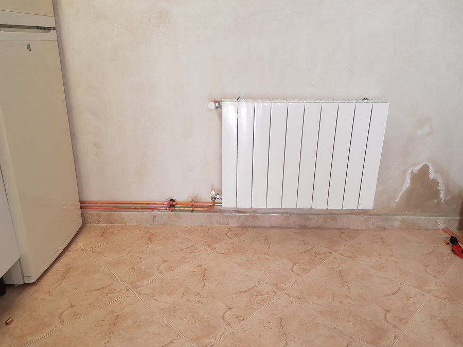 Inst calefaccion con tubo visto de cobre