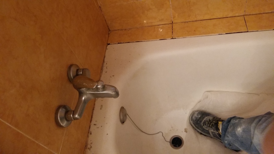 Filtraciones por banda y paredes