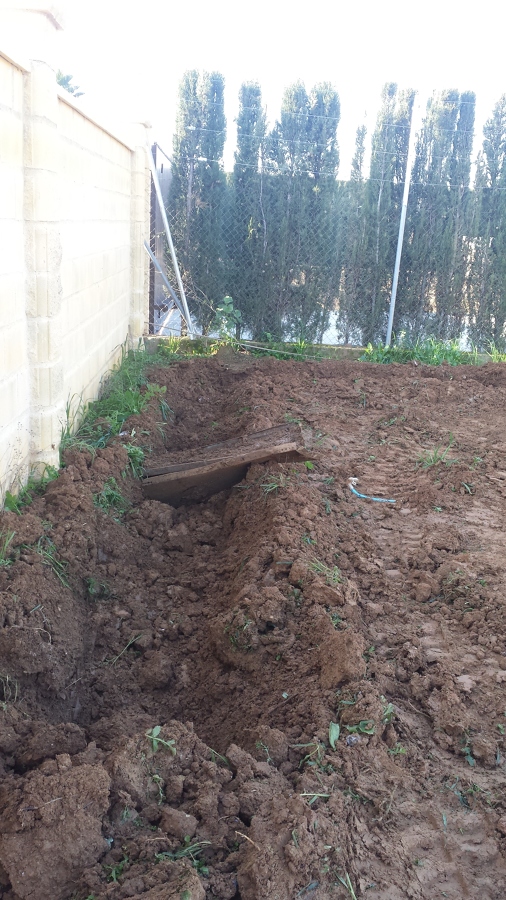 zanjas para la colocación del zunchos y el hormigon