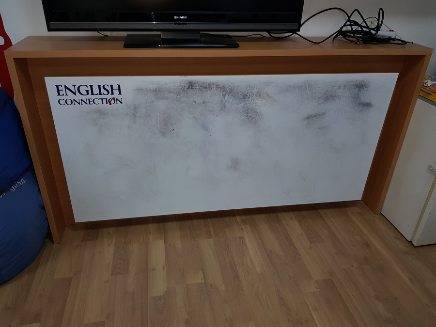 mueble a medida academia de inglés