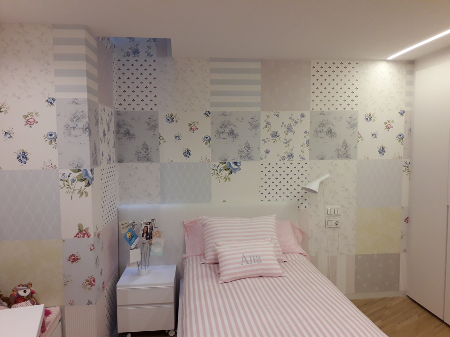 Habitacion juvenil en papel pintado