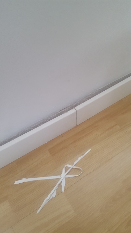 Fijación de rodapie