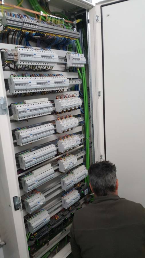 INSTALACIONES ELÉCTRICAS